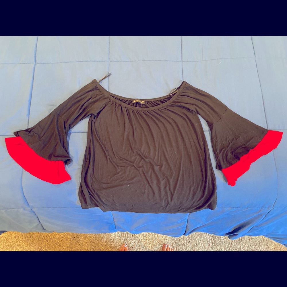 James & Joy back off the shoulder top